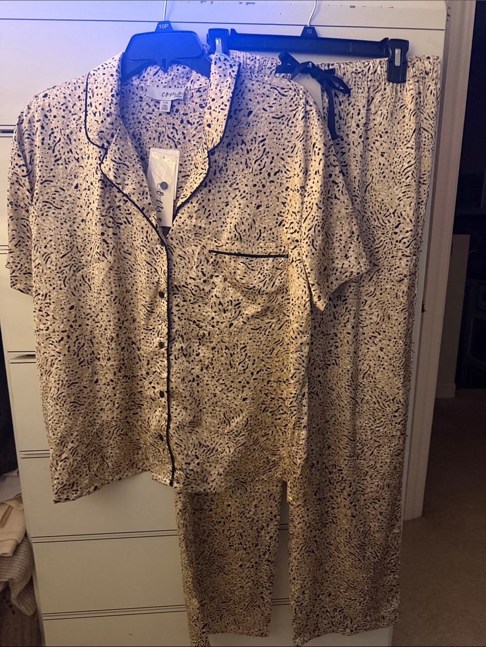 Beige Black Animal Print Short-Sleeve pajamas